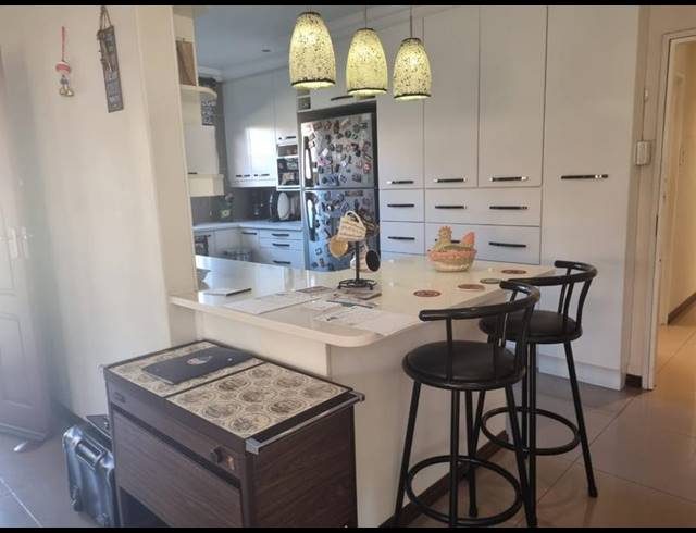 3 BEDROOM TOWNHOUSE FOR SALE IN NEWMARKET